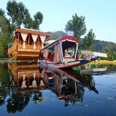Green View Group Of Houseboats Srinagar  Bagian luar foto